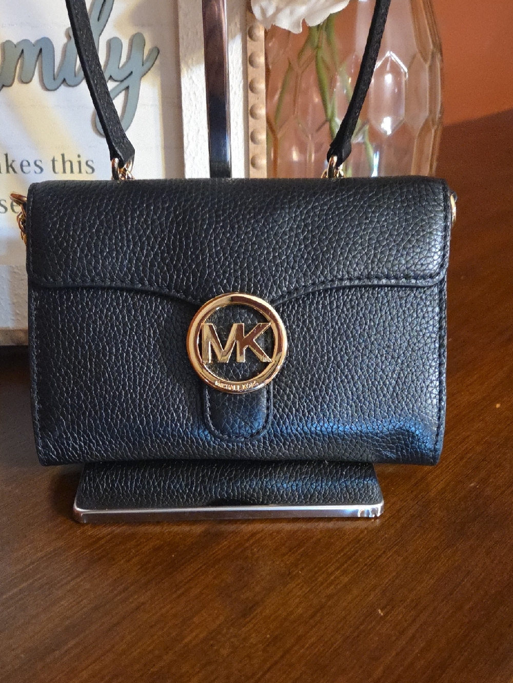 Michael Kors Vanna Phone Crossbody NWT